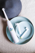 Load image into Gallery viewer, Buzzy Brush Replacement Heads - 2 Pack