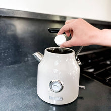 Load image into Gallery viewer, Miracle Cleaning Bombs