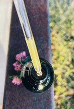 Load image into Gallery viewer, Red Clover Tincture