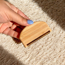 Load image into Gallery viewer, Bamboo Travel Lint Remover
