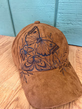 Load image into Gallery viewer, Hand Designed Camel Hat
